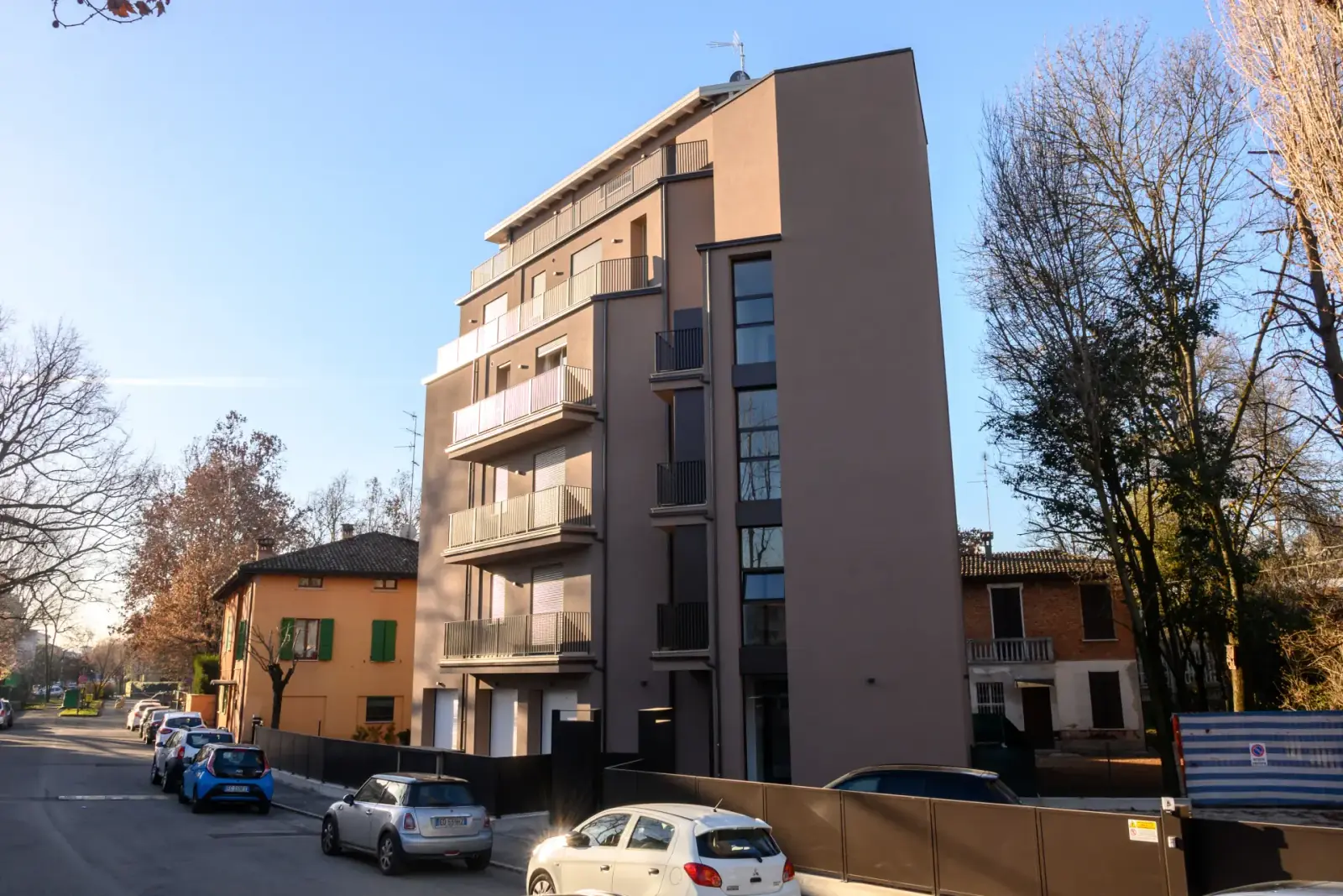 Complesso residenziale contemporaneo in via Vaciglio