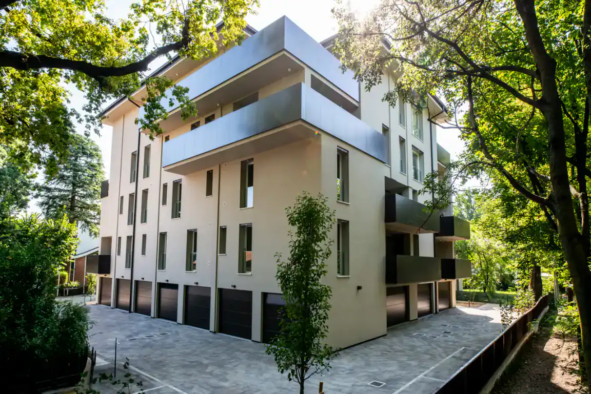 Edificio residenziale di via Vaciglio Nord 78 immerso nel verde