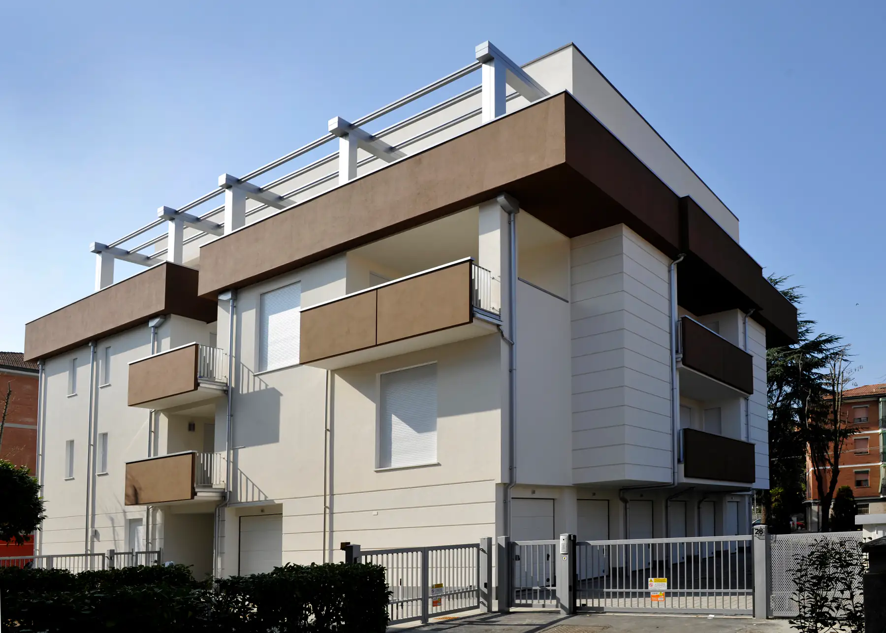 Edificio residenziale contemporaneo in via Zoagli